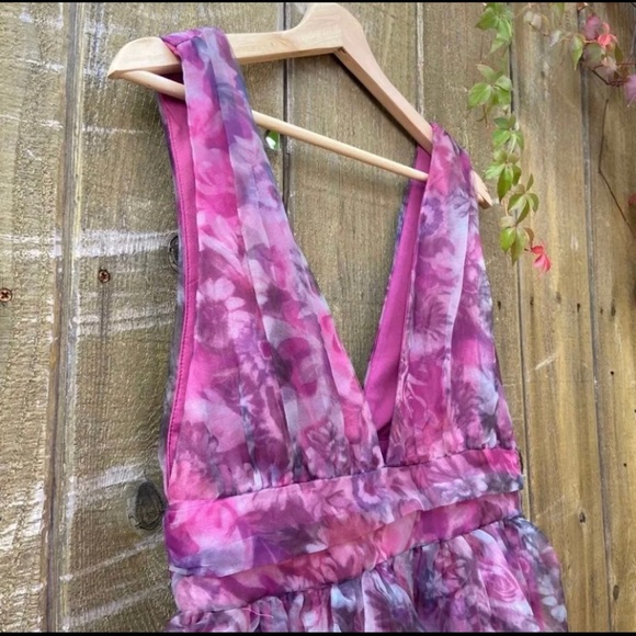 Magenta Watercolor Floral Print Organza Maxi Dress 🌿 - Picture 3 of 10